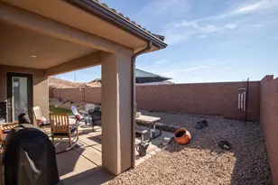 1212 E Gordon Ln, Washington, UT 84780 - Photo 37