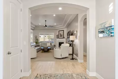 2046 N Vista Springs Dr, Washington, UT 84780 - Photo 7