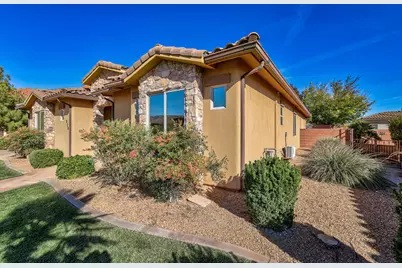 278 N Falcon Ct, Ivins, UT 84738 - Photo 5