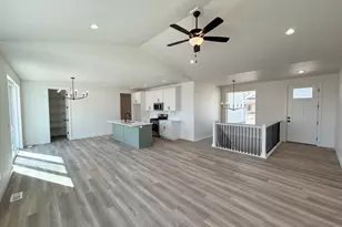 2406 E Morning Glory Way Way, Eagle Mountain, UT 84005 - Photo 7