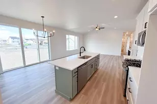 2403 E Sunflower Dr Dr, Eagle Mountain, UT 84005 - Photo 13