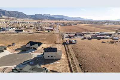 4889 N Springfield Cir, Enoch, UT 84721 - Photo 55