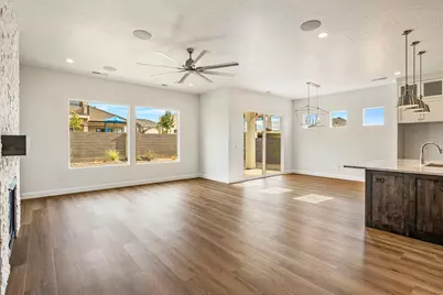 445 W Rosina Cir, Washington, UT 84780 - Photo 5
