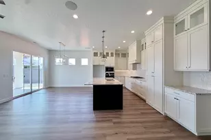 445 W Rosina Cir, Washington, UT 84780 - Photo 13