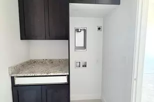 445 W Rosina Cir, Washington, UT 84780 - Photo 7