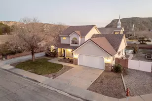 584 E Meadow Ln, Washington, UT 84780 - Photo 3