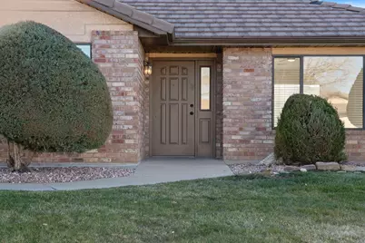 907 W Sir Monte Dr, Saint George, UT 84770 - Photo 3