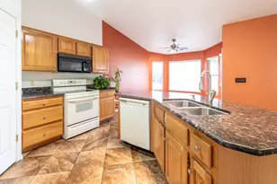 411 Majestic Dr, Ivins, UT 84738 - Photo 11