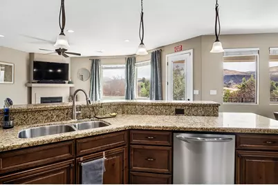 840 N Main St, Hurricane, UT 84737 - Photo 9