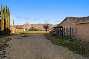 140 N Main St, Leeds, UT 84746 - Photo 23