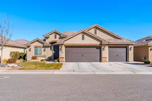 559 S Ascend Dr, Washington, UT 84780 - Photo 1