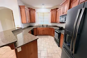 810 S Dixie Dr, Saint George, UT 84770 - Photo 3