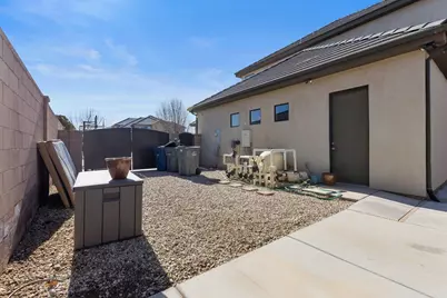 2303 E 3400 S, Saint George, UT 84790 - Photo 51