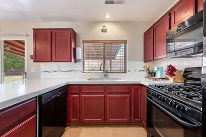 575 N 1590 W, Saint George, UT 84770 - Photo 11