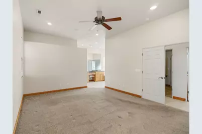 720 E Meadow Ln, Washington, UT 84780 - Photo 19