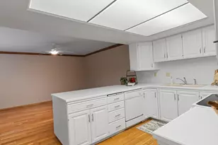 6587 S 1570 E, Murray, UT 84121 - Photo 7