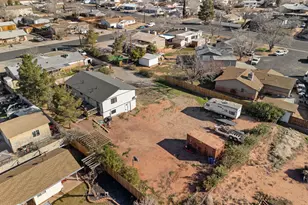 258 E 500 N, Washington, UT 84780 - Photo 51