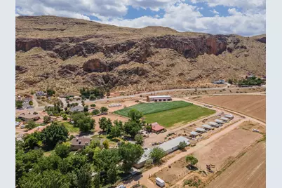 1588 S 325 W, Hurricane, UT 84737 - Photo 9