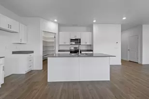 1513 S Sinawava Dr, Washington, UT 84780 - Photo 13