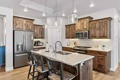 179 N Castle Dr, Cedar City, UT 84720 - Photo 11