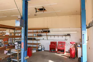 422 W Buckeye Reef Rd, Leeds, UT 84746 - Photo 15