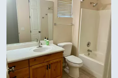 1042 W Hillview Dr, Washington, UT 84780 - Photo 29