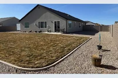 5010 N Bald Eagle Dr, Enoch, UT 84721 - Photo 5