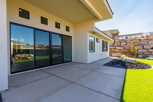 698 S Dinapoli Ln, Saint George, UT 84770 - Photo 29