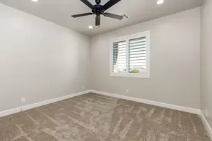 698 S Dinapoli Ln, Saint George, UT 84770 - Photo 7