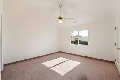 815 W 250 S, Hurricane, UT 84737 - Photo 19