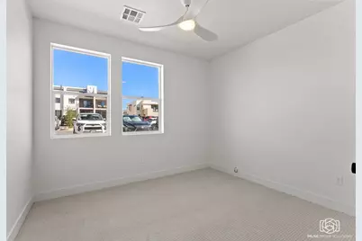 762 W Periwinkle Ln #101, Saint George, UT 84790 - Photo 13