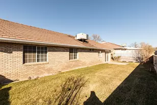 1090 E 700 S, Saint George, UT 84790 - Photo 21