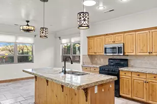 1185 W Vista View Dr, Washington, UT 84780 - Photo 11