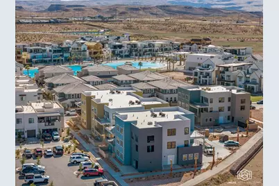 747 W Periwinkle Ln #302, Saint George, UT 84790 - Photo 15