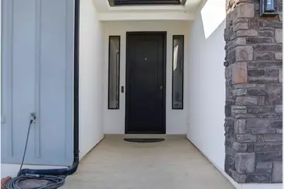 1033 N 2050 E, Saint George, UT 84770 - Photo 7