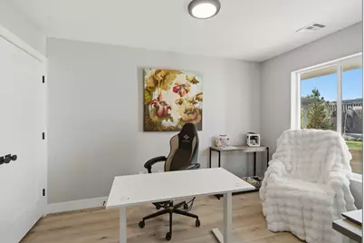 1033 N 2050 E, Saint George, UT 84770 - Photo 25