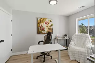 1033 N 2050 E, Saint George, UT 84770 - Photo 25