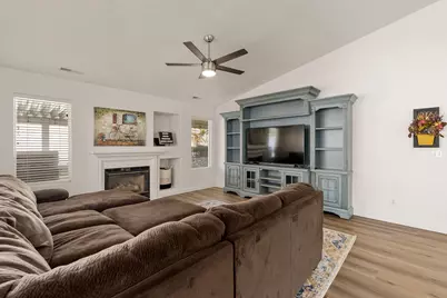 1825 W Mathis Park Place N #18, Saint George, UT 84770 - Photo 17