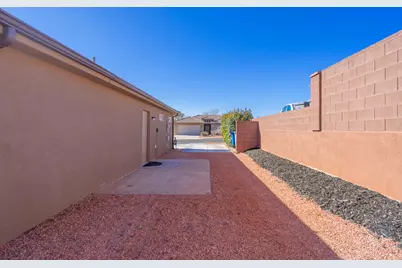 1024 N Painted Cloud Place, Washington, UT 84780 - Photo 55