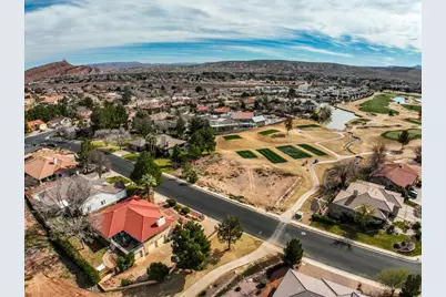1054 W Wesley Powell Dr, Saint George, UT 84790 - Photo 9