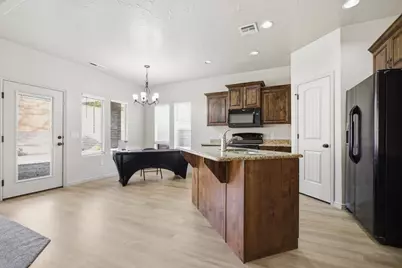 155 E Holly Way, Washington, UT 84780 - Photo 5