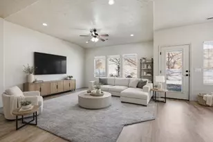 155 E Holly Way, Washington, UT 84780 - Photo 7