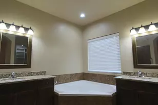 155 E Holly Way, Washington, UT 84780 - Photo 9