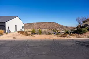 676 W Lava Pointe Dr, Saint George, UT 84770 - Photo 1