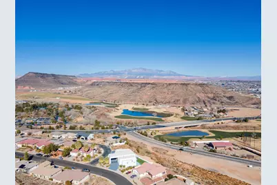 676 W Lava Pointe Dr, Saint George, UT 84770 - Photo 13