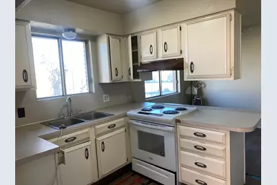 459 S 500 E, Saint George, UT 84770 - Photo 5