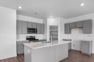 1895 S Wolverine Way, Washington, UT 84780 - Photo 9