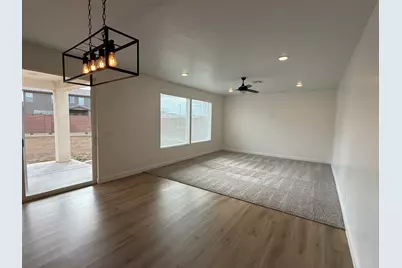 1186 E Marlowe Way, Washington, UT 84780 - Photo 13