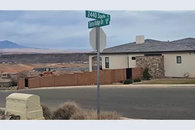 2440 S Circle, Saint George, UT 84770 - Photo 3
