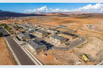 322 N 3210 W, Hurricane, UT 84737 - Photo 3